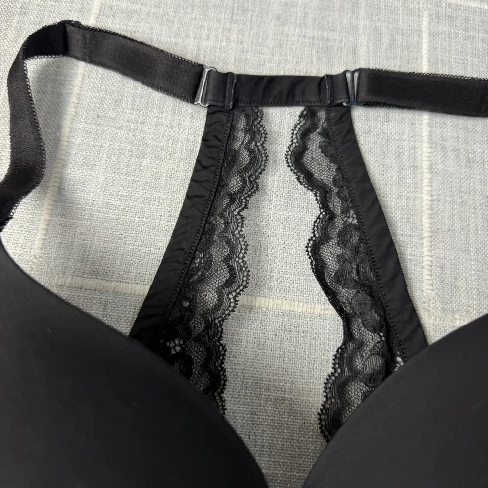 Torrid 44D XO Plunge Push Up Front Close Smooth Bra Black Lace